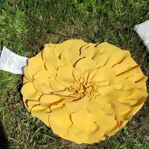 2 PC SET SLIP COVERS SUNNYSIDE 18" BUNDLE & SAVE